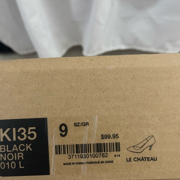 Pointed Toe Heels - Picture 3 of 3